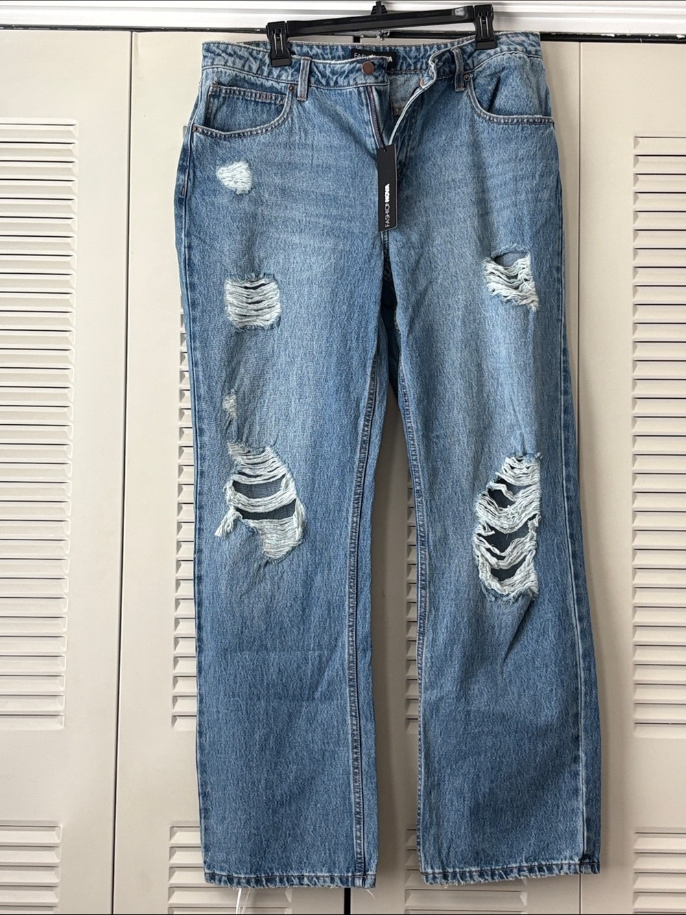 Fashion Nova Light Blue Distressed Straight Leg Jeans 👖